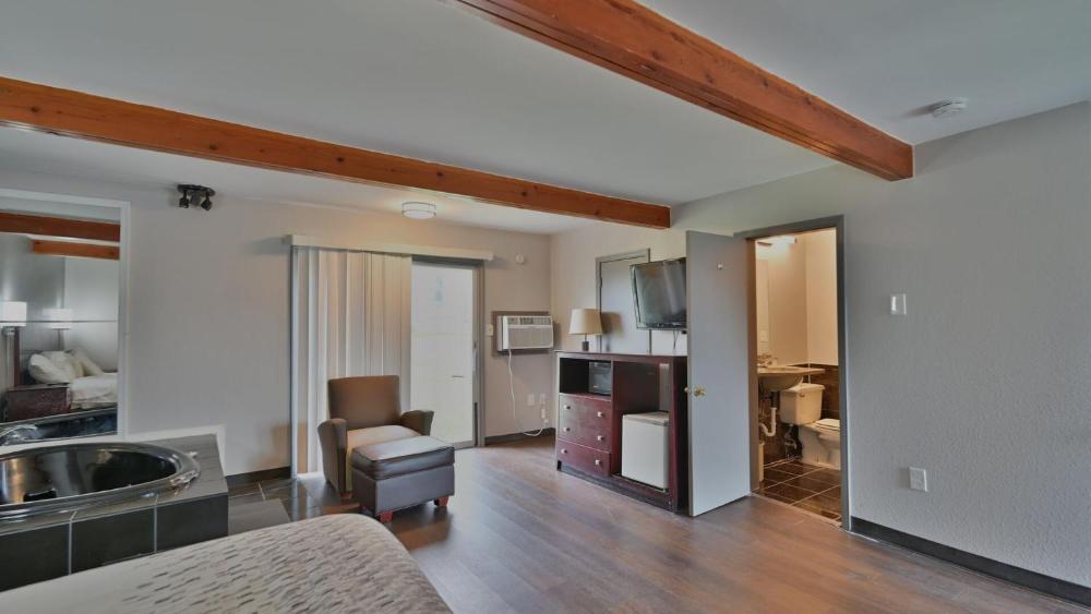 Room image 2