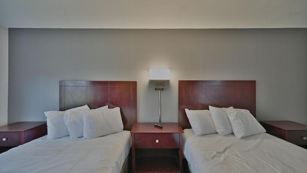 Room image 3